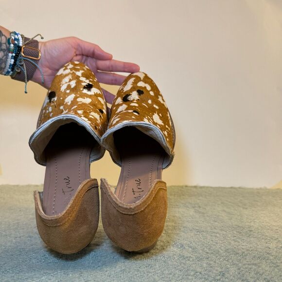 DIBA TURE | Shy Town Ankle Bootie - Picture 2 of 8